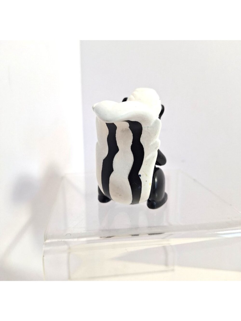 Disney Bambi Flower Skunk PVC Articulated Figure Cake Topper 2.5 Inch - Picture 7 of 10